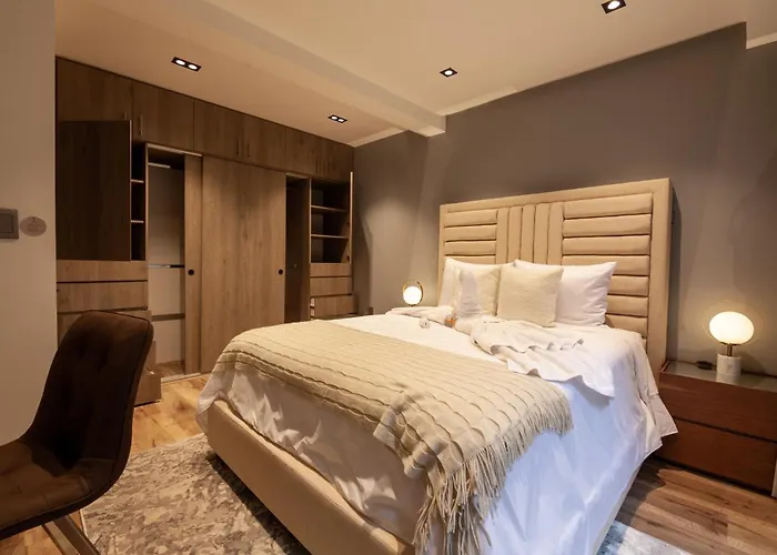 Nowness Apartahotel