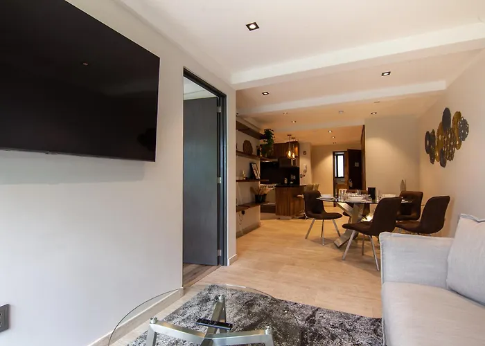 Nowness Apartahotel 4*