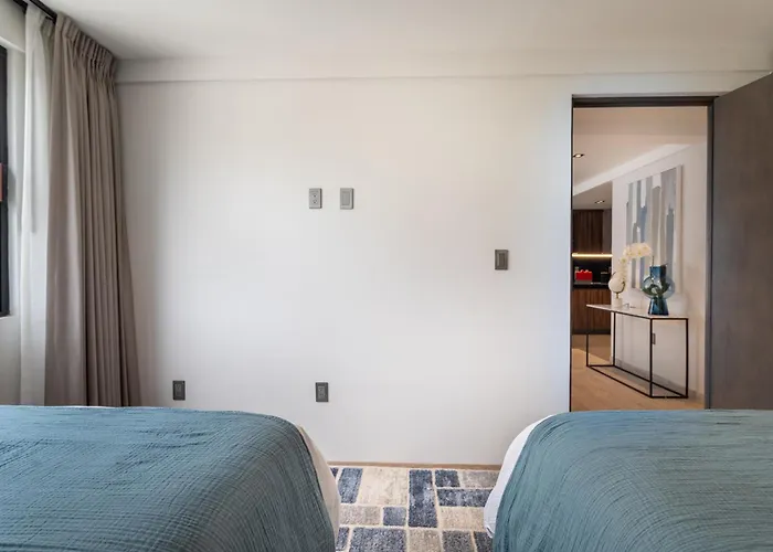 Apartahotel Nowness 4*